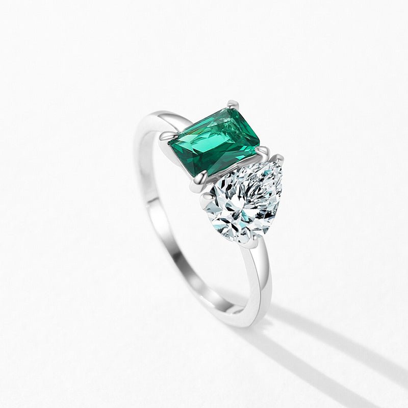 Emerald Elegance Ring - Diamoray