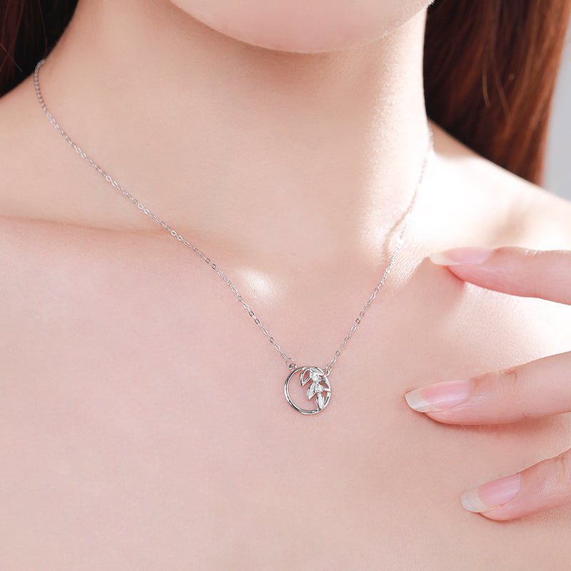 Guardian Angel's Embrace Necklace - Diamoray