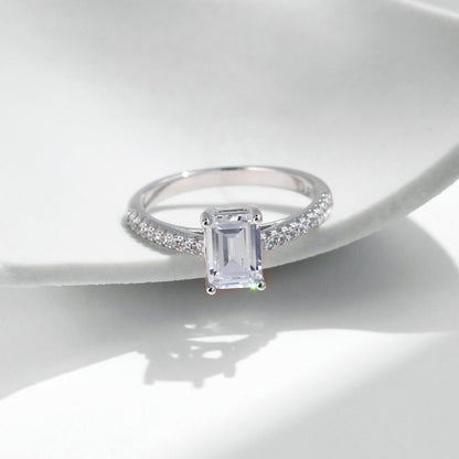 Heavenly Sparkle Ring - Diamoray