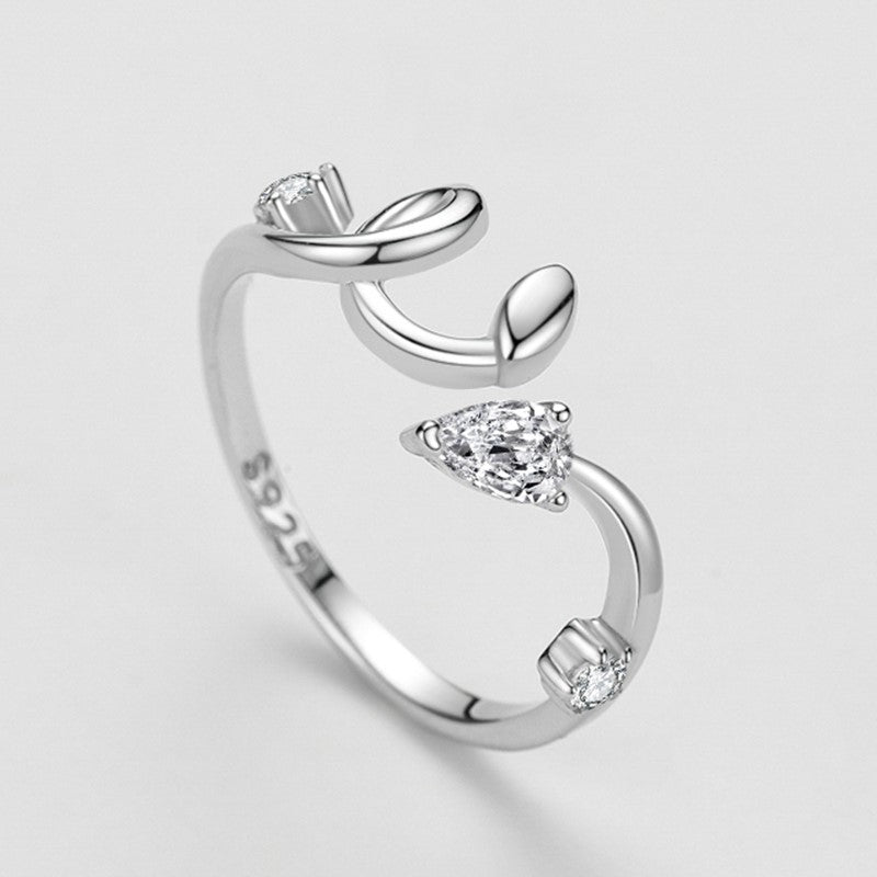 Opulent Orchid Ring - Diamoray