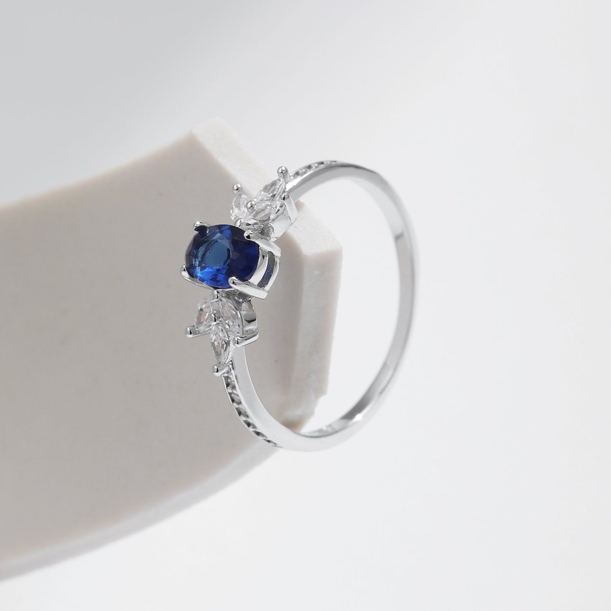 Sapphire Serenade Ring - Diamoray