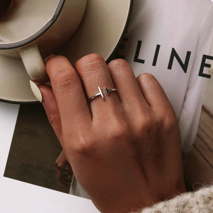 Subtle Grace Ring - Diamoray