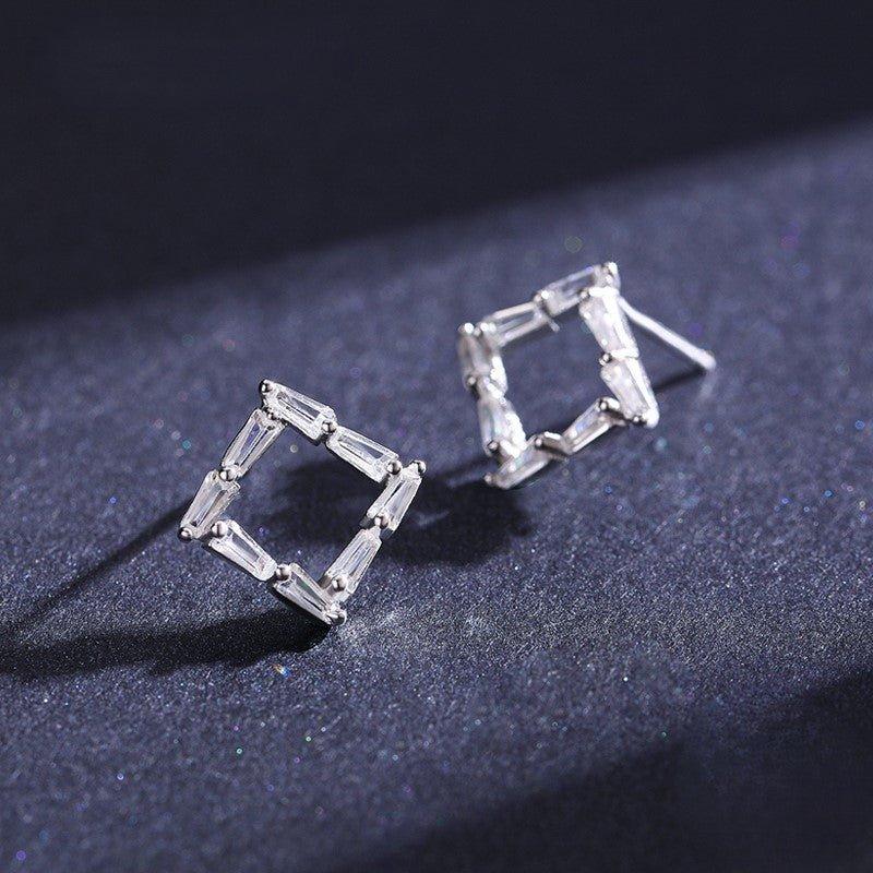 Timeless Refinement Earrings - Diamoray