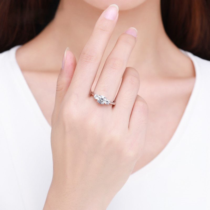 Twinkling Luminosity Ring - Diamoray